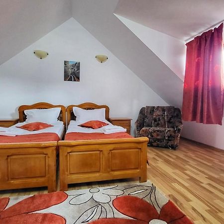 ホテル Casa Adi Si Maria マフムディア エクステリア 写真